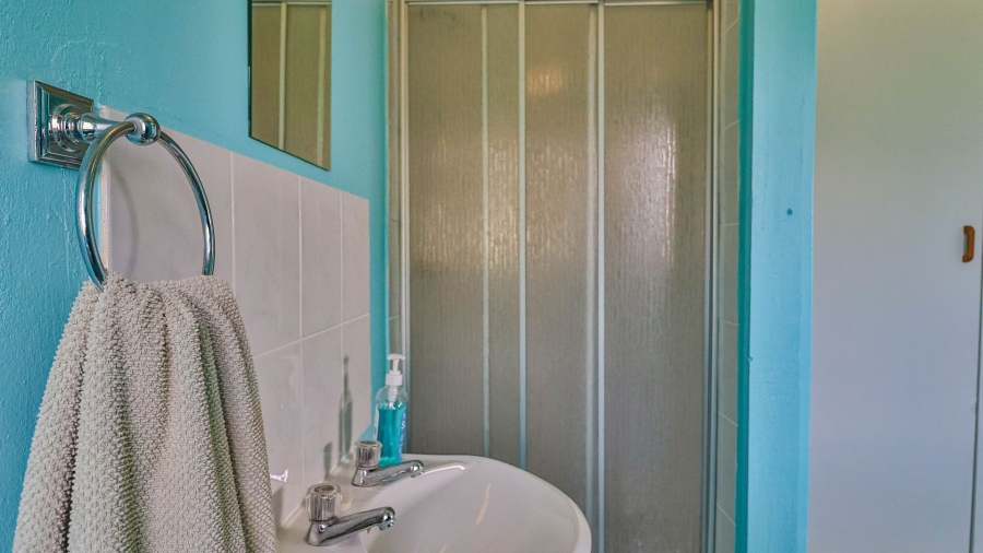 4 Bedroom Property for Sale in Perlemoenbaai Western Cape